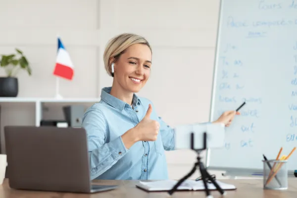 Formation en Français Langue Etrangère (FLE) par Universaly Consulting